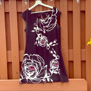 White House Black Market Short Sleeve Dress